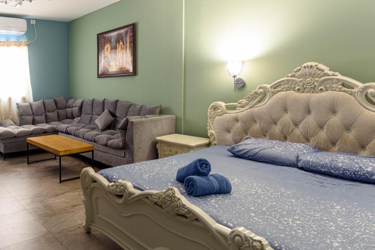 Central Laguardia Hotel Tel Aviv Bagian luar foto