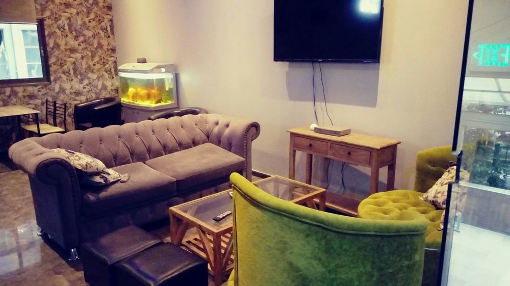 Central Laguardia Hotel Tel Aviv Bagian luar foto