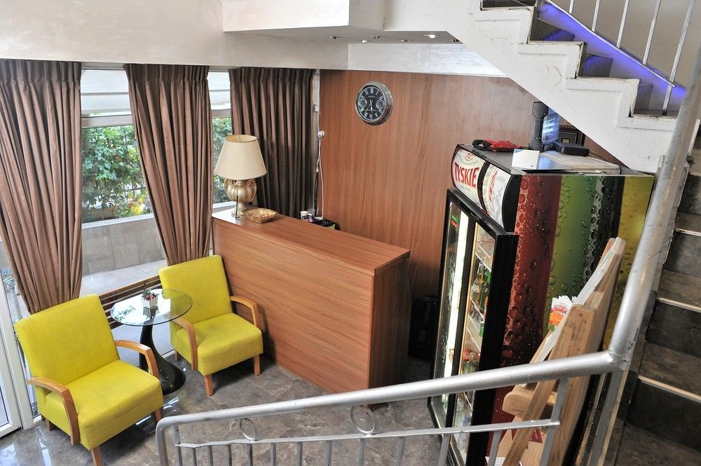 Central Laguardia Hotel Tel Aviv Bagian luar foto